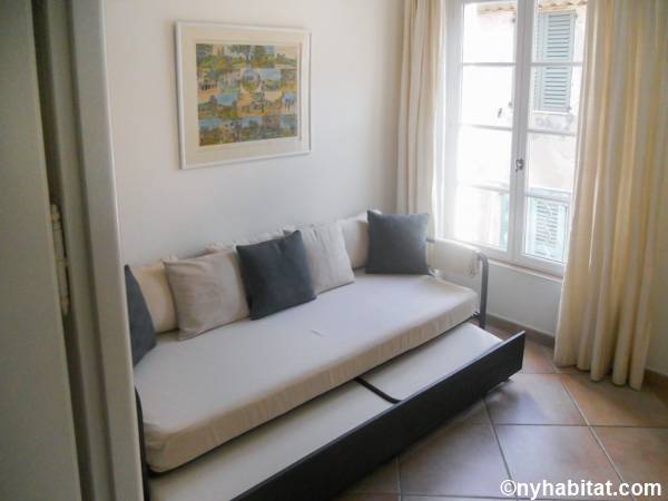 Sud de la France T3 appartements location vacances - chambre 2 (PR-629) photo 1 de 12