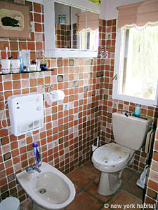 Sud de la France - Provence - Luberon - T3 - Villa appartements location vacances - chambre 1 (PR-637) photo 5 de 10
