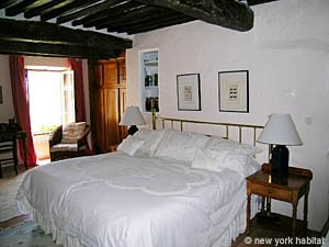 South France 4 Bedrooms - Villa accommodation bedroom 1 photo 31