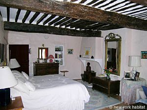 South France 4 Bedrooms - Villa accommodation bedroom 1 photo 34