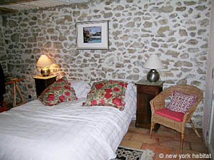 South France 4 Bedrooms - Villa accommodation bedroom 2 photo 42