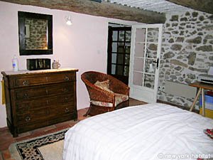 South France 4 Bedrooms - Villa accommodation bedroom 2 photo 43