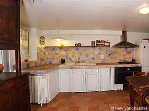 South France - French Riviera - 2 Bedroom - Villa accommodation - kitchen (PR-644) photo 1 of 8
