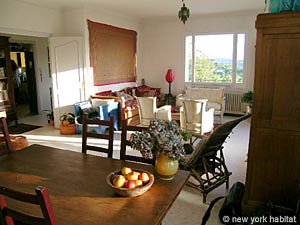South France - Avignon Region - 6 Bedroom - Villa accommodation - living room (PR-650) photo 2 of 6