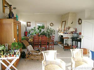 S&uuml;dfrankreich - Avignon und Umgebung - 7 Zimmer - Villa ferienwohnung - wohnzimmer (PR-650) photo 4 von 6