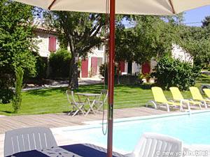 Sud de la France - Provence - Studio T1 - Duplex appartement bed breakfast - séjour (PR-662) photo 5 sur 7 Sud de la France - Provence - Studio T1 - Duplex appartement bed breakfast - séjour (PR-662) photo 5 sur 7