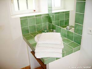 S&uuml;dfrankreich - Aix en Provence - Marseille - Studiowohnung wohnungsvermietung - badezimmer (PR-663) photo 4 von 7