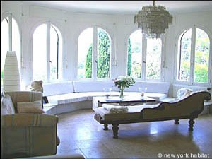 Sur de Francia - Riviera Francesa - 7 Dormitorios - D&uacute;plex alojamiento - sala (PR-667) photo 1 de 11