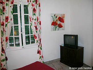 South France - French Riviera - 3 Bedroom accommodation - bedroom 1 (PR-674) photo 5 of 5
