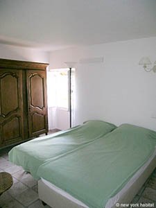 South France - French Riviera - 3 Bedroom accommodation - bedroom 2 (PR-674) photo 4 of 7
