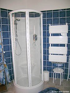 South France - French Riviera - 3 Bedroom accommodation - bathroom 1 (PR-674) photo 4 of 4