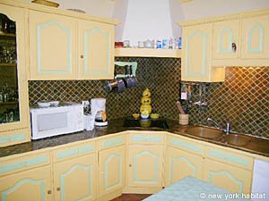 Sud della Francia - Regione di Avignone - 4 Camere - Villa appartamento casa vacanze - cucina (PR-688) photo 3 di 5
