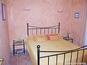 Sud della Francia - Regione di Avignone - 4 Camere - Villa appartamento casa vacanze - camera 2 (PR-688) photo 1 di 3