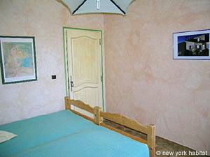 Sud della Francia - Aix en Provence - Marsiglia - 7 Camere da letto - Villa appartamento casa vacanze - camera 2 (PR-694) photo 3 di 4