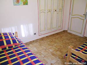 Sud della Francia - Aix en Provence - Marsiglia - 7 Camere da letto - Villa appartamento casa vacanze - camera 4 (PR-694) photo 2 di 5