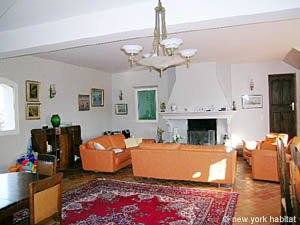 South France - Provence Luberon - 6 Bedroom - Villa accommodation - living room (PR-697) photo 2 of 8