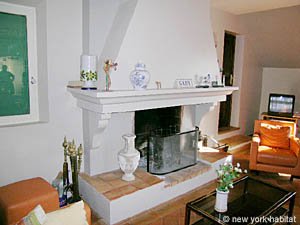 South France - Provence Luberon - 6 Bedroom - Villa accommodation - living room (PR-697) photo 3 of 8