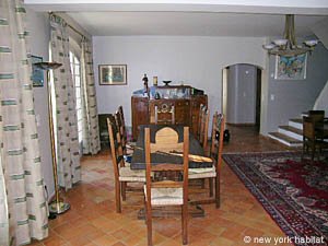 South France - Provence Luberon - 6 Bedroom - Villa accommodation - living room (PR-697) photo 6 of 8
