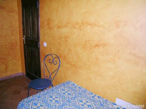 South France - Provence Luberon - 6 Bedroom - Villa accommodation - bedroom 2 (PR-697) photo 2 of 3