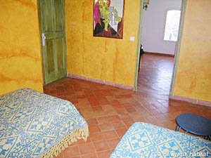 South France - Provence Luberon - 6 Bedroom - Villa accommodation - bedroom 2 (PR-697) photo 3 of 3