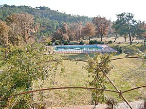 South France - Provence Luberon - 6 Bedroom - Villa accommodation - bedroom 3 (PR-697) photo 4 of 4