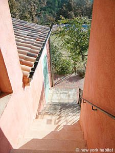 South France - Provence Luberon - 6 Bedroom - Villa accommodation - bedroom 5 (PR-697) photo 6 of 7