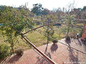South France - Provence Luberon - 6 Bedroom - Villa accommodation - bedroom 5 (PR-697) photo 7 of 7