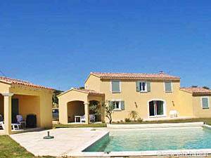 Sud de la France - Avignon et sa r&eacute;gion - T5 - Villa appartements location vacances - Appartement r&eacute;f&eacute;rence PR-698