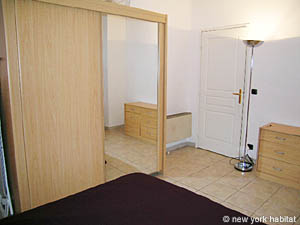 S&uuml;dfrankreich 2 Zimmer ferienwohnung - schlafzimmer (PR-707) photo 2 von 4