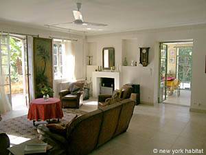 Südfrankreich - Provence - 4 Zimmer - Villa ferienwohnung - wohnzimmer (PR-715) photo 16 von 24 Südfrankreich - Provence - 4 Zimmer - Villa ferienwohnung - wohnzimmer (PR-715) photo 16 von 24