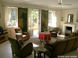 Südfrankreich - Provence - 4 Zimmer - Villa ferienwohnung - wohnzimmer (PR-715) photo 17 von 24 Südfrankreich - Provence - 4 Zimmer - Villa ferienwohnung - wohnzimmer (PR-715) photo 17 von 24