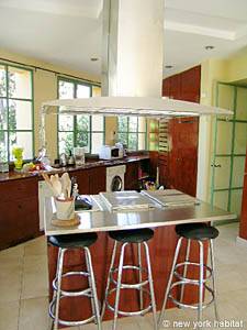 Südfrankreich - Provence - 4 Zimmer - Villa ferienwohnung - küche (PR-715) photo 4 von 9 Südfrankreich - Provence - 4 Zimmer - Villa ferienwohnung - küche (PR-715) photo 4 von 9