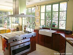 Südfrankreich - Provence - 4 Zimmer - Villa ferienwohnung - küche (PR-715) photo 7 von 9 Südfrankreich - Provence - 4 Zimmer - Villa ferienwohnung - küche (PR-715) photo 7 von 9