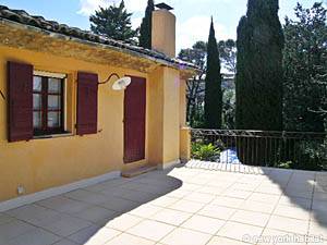 Südfrankreich - Provence - 4 Zimmer - Villa ferienwohnung - andere (PR-715) photo 6 von 31 Südfrankreich - Provence - 4 Zimmer - Villa ferienwohnung - andere (PR-715) photo 6 von 31