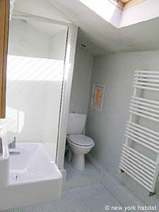 Südfrankreich - Provence - 4 Zimmer - Villa ferienwohnung - badezimmer 2 (PR-715) photo 3 von 4 Südfrankreich - Provence - 4 Zimmer - Villa ferienwohnung - badezimmer 2 (PR-715) photo 3 von 4
