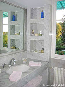 South France - French Riviera - 2 Bedroom - Villa accommodation - bathroom 2 (PR-717) photo 1 of 1