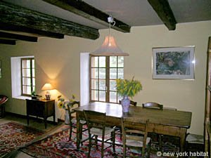 South France - Alpilles - 4 Bedroom - Mas accommodation - living room (PR-718) photo 2 of 7
