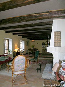 South France - Alpilles - 4 Bedroom - Mas accommodation - living room (PR-718) photo 4 of 7