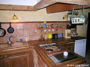 South France - Alpilles - 4 Bedroom - Mas accommodation - kitchen (PR-718) photo 6 of 8