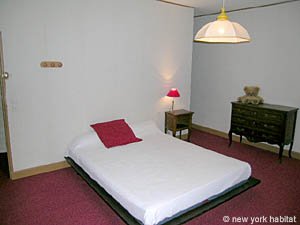 South France - Alpilles - 4 Bedroom - Mas accommodation - bedroom 2 (PR-718) photo 1 of 10