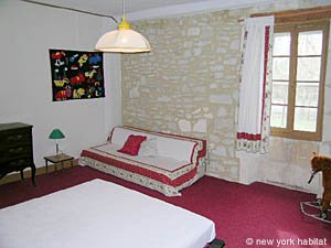 South France - Alpilles - 4 Bedroom - Mas accommodation - bedroom 2 (PR-718) photo 6 of 10