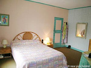 South France - Alpilles - 4 Bedroom - Mas accommodation - bedroom 4 (PR-718) photo 4 of 5