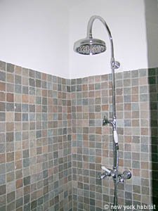 South France - Alpilles - 5 Bedroom - Mas accommodation - bathroom 5 (PR-719) photo 2 of 4