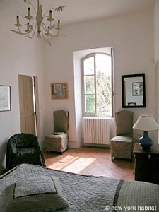 South France - Alpilles - 5 Bedroom - Mas accommodation - bedroom 4 (PR-719) photo 3 of 7