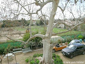 South France - Alpilles - 5 Bedroom - Mas accommodation - bedroom 4 (PR-719) photo 4 of 7