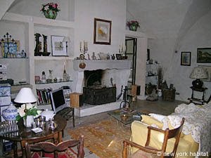 South France - Alpilles - 5 Bedroom - Mas accommodation - living room (PR-719) photo 8 of 17