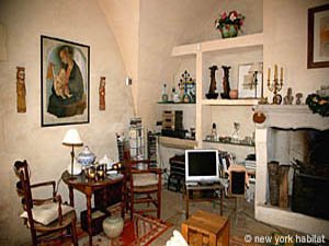 South France - Alpilles - 5 Bedroom - Mas accommodation - living room (PR-719) photo 11 of 17