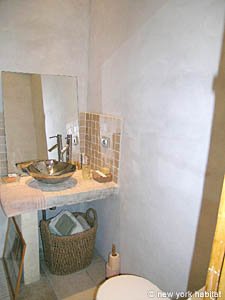 South France - Alpilles - 5 Bedroom - Mas accommodation - bathroom 1 (PR-719) photo 5 of 5