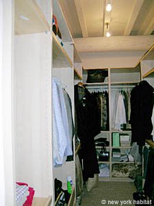 South France - Alpilles - 5 Bedroom - Mas accommodation - bedroom 2 (PR-719) photo 7 of 7