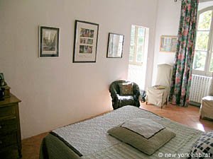 South France - Alpilles - 2 Bedroom - Villa accommodation - bedroom 1 (PR-720) photo 2 of 4